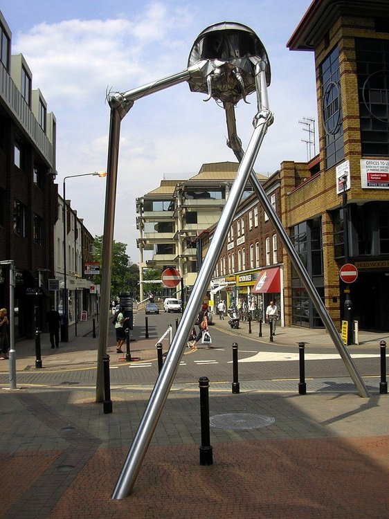 800px-Woking_tripod.JPG